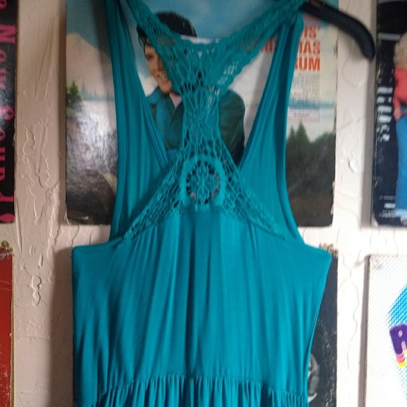 Dress - Picture 2 of 3